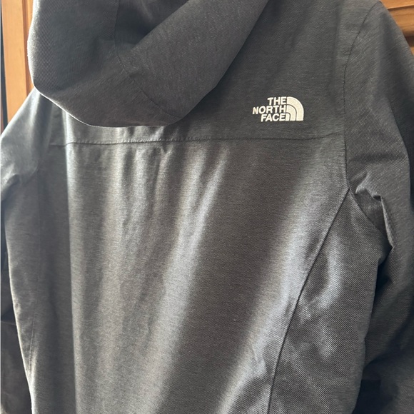 The North Face Women’s Monarch Triclimate Jacket Medium - Picture 3 of 7